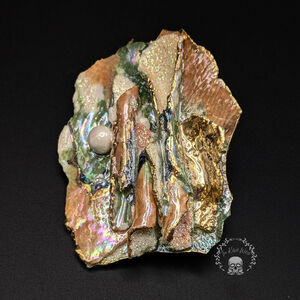 Totally 90s Abstract Ceramic Green and Gold Brooch